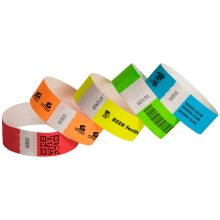 Egyedi nyomattal ellátott színes karszalag (8 színben)